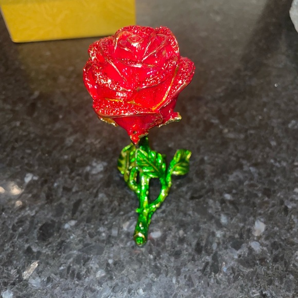 Rose Jewelry/ Trinket Box Hand Painted - Picture 3 of 7